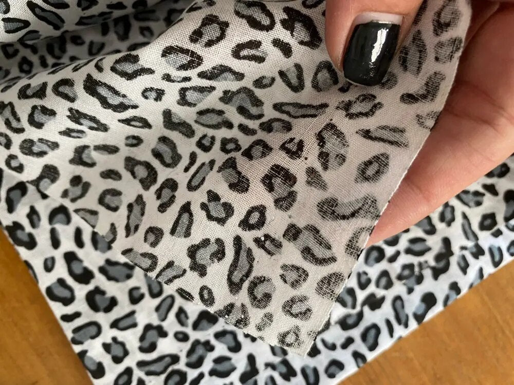 Leopard Printed 100% Black Cotton Fabric for Sewing Quilts, Patchwork Sewing,Dolls,Toy, Home Textile,Stoffen Bedding, Crafts