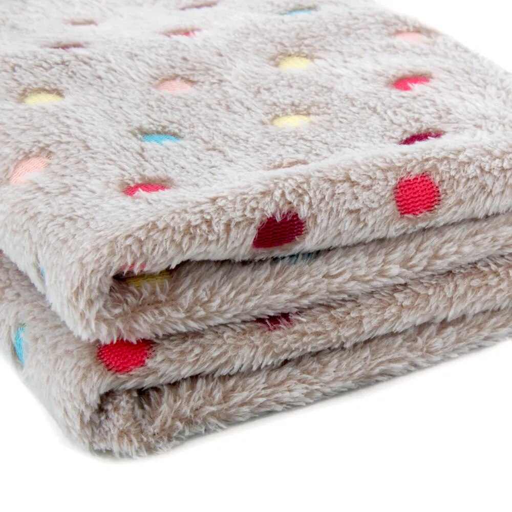 Free Shipping Super Soft Pet Towel Coral Fleece Blanket Dot Stripe For Puppy and Cat Bath Towel S/M Size Pet Supplies