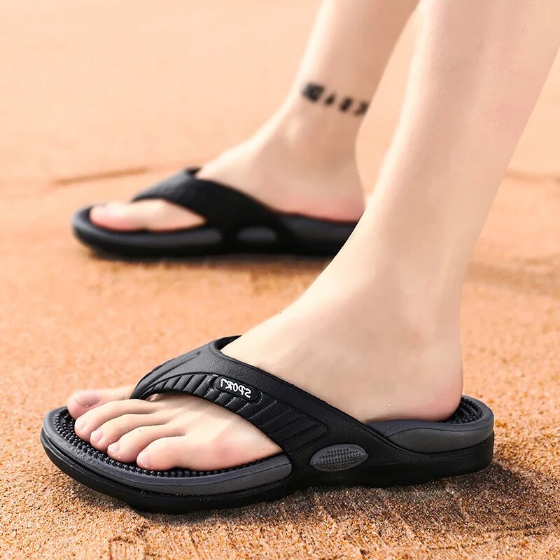 Beach Flip-flops Summer Men Slippers Massage Sandals Comfortable Man Casual Shoes Fashion Male Non Slip Light Soft sole Footwear